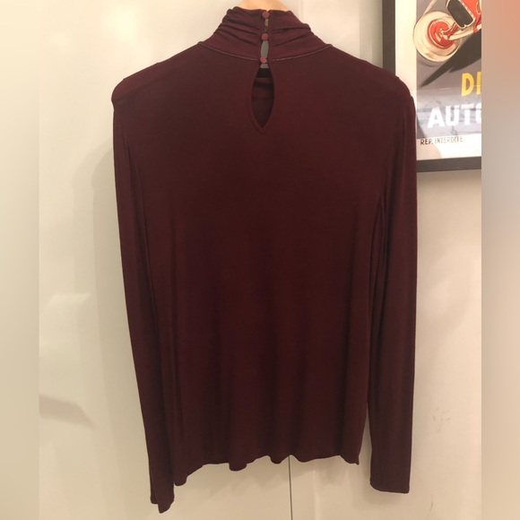 ⛔️SOLD⛔️ Lafayette 148 NY ♥️ Unique Embellished Top - Picture 4 of 10